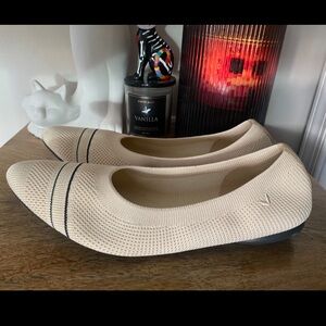 Vivaia Margot Women's Flats EU 40 US W 9.5 Classic Neutral Comfy